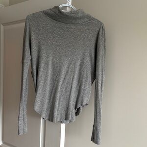 3 for $20✨TNA Heather Gray Long Sleeve Top
